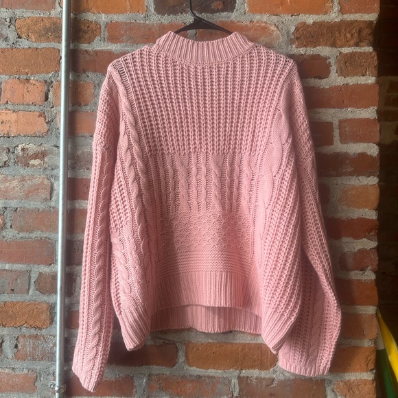 Time and Tru Women’s Sweater size: L (12-14) - Picture 2 of 5